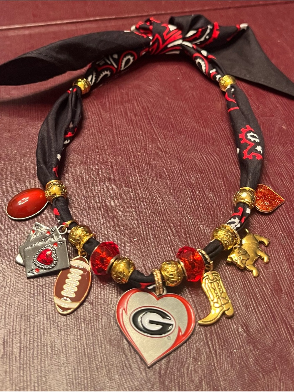 University of Georgia Black Bandana Charm Necklace, UGA, Georgia Bulldogs, 28” - Picture 5 of 7